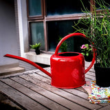 arrosoir couleur rouge