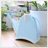 arrosoir bleu pastel