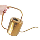 Arrosoir doré bec long