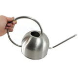 Arrosoir acier | L'arroseur arrosé