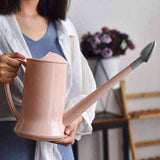 Arrosoir Design Plastique | L'arroseur arrosé