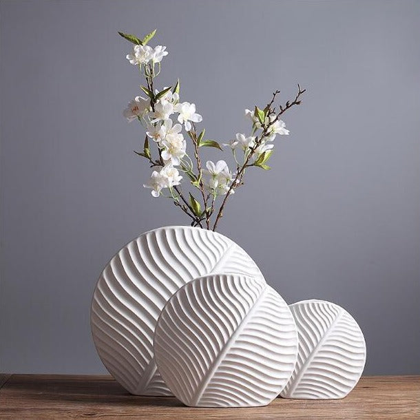 Modern Vase in ceramic
