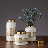 vase en porcelaine doré