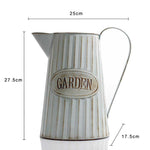 Arrosoir vintage Carafe en métal peint