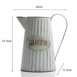 Arrosoir vintage Carafe en métal peint