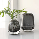 vase noir