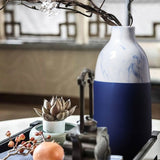 vase moderne bleu