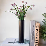 vase noir design